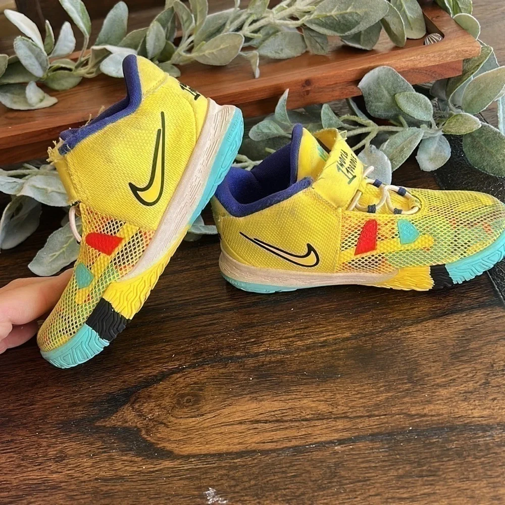 Nike Kyrie 7 "Yellow Strike/Green Abyss/Bright Crimson/Black" Toddler size 10 - Picture 6 of 12